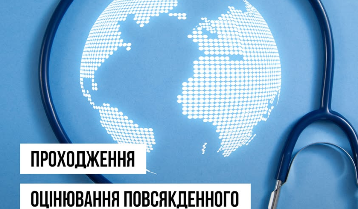 Иностранец и украинец во время интервью