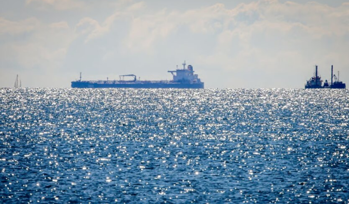 Російські танкери забруднюють європейські води