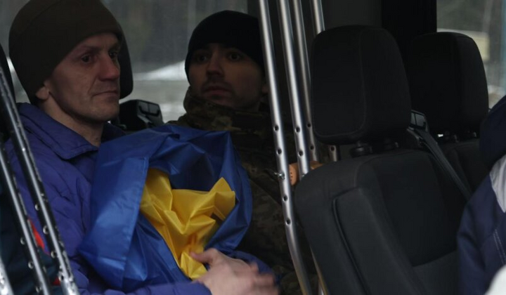 Звільнені вояки Маріуполя у Зеленського