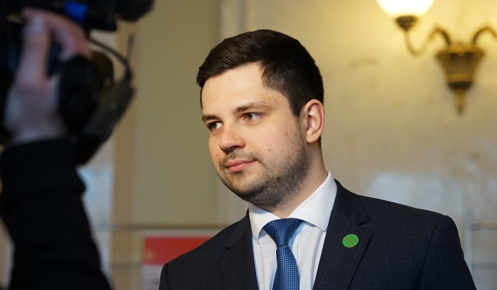 На зображенні особи Арахамія та Рудик