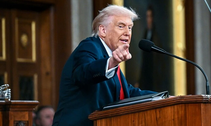 Судья отклонил иск Трампа к WSJ