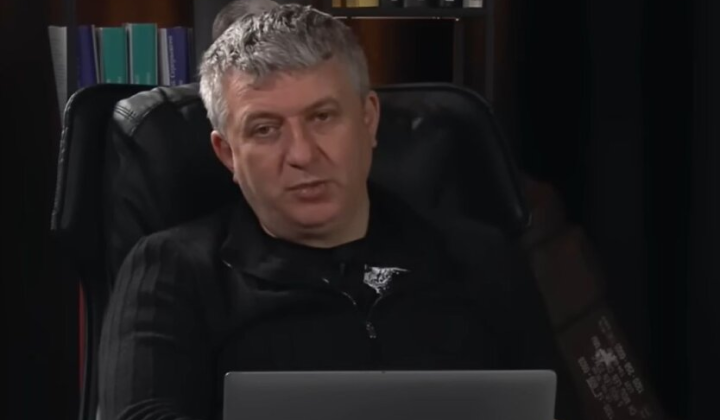 Political scientist Romanenko declares fight for Constitution in response to Pipy's statements