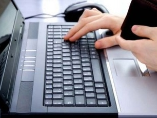 Ограничення операцій з електронними грошима в Україні