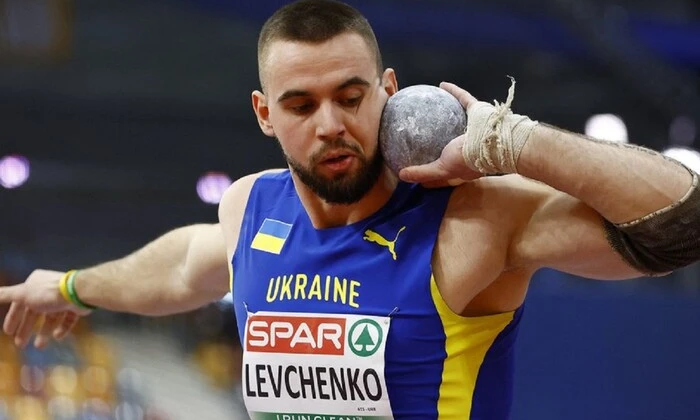 Штовхальник Левченко побив рекорд і пробився у фінал Євро в приміщенні