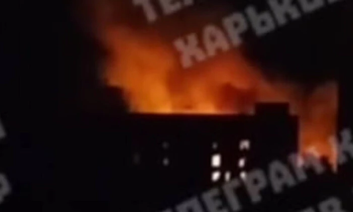 Пошкоджена лікарня в Харкові після нападу
