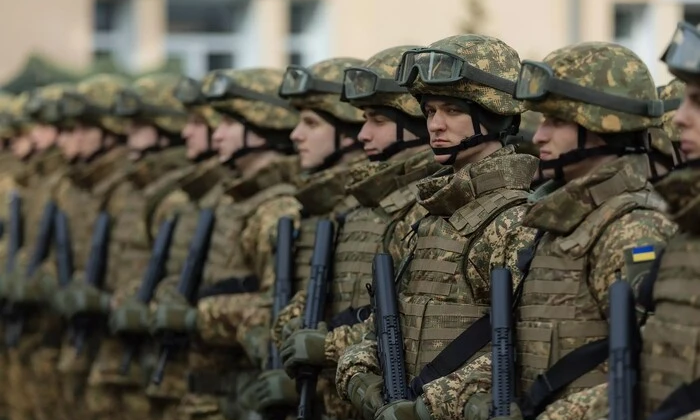 Вояки під час проходження ВЛК