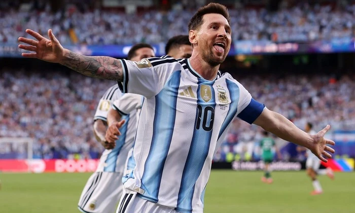 Argentina and Austria football teams