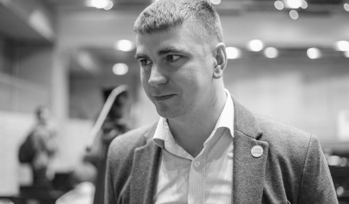 Антон Поляков на фото