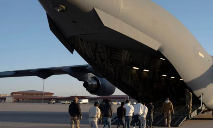 Мексика вроди відмовилась прийняти депортованих мігрантів