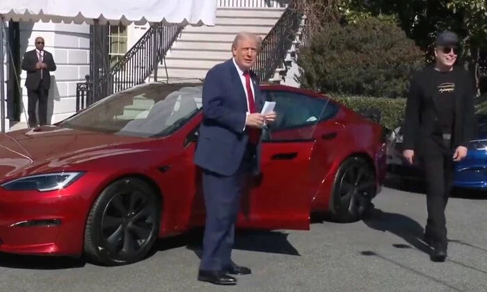 Трамп поддержал Маска и новую Tesla