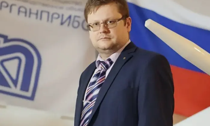 Нападающий с молотком в Кургане