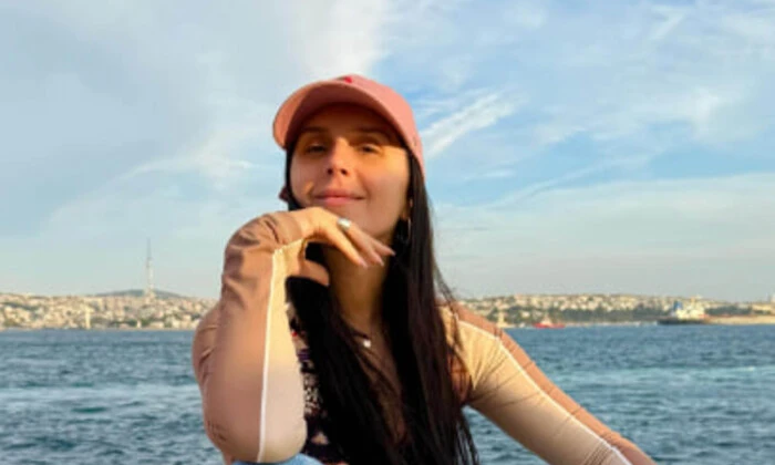 Джамала зустрілася з батьками у Стамбулі