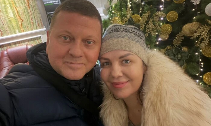 Залужний із дружиною повернувся в Україну (фото)