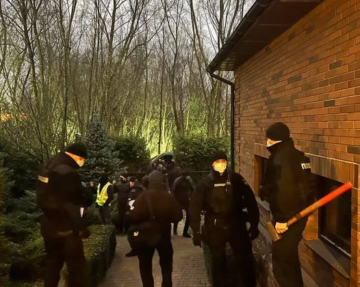 Обшук у депутата Ківи