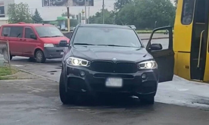 ДТП в Умані: п'яний водій BMW зіткнувся з автобусом
