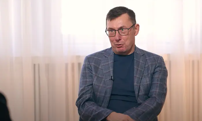 Луценко пояснив, чому картавить