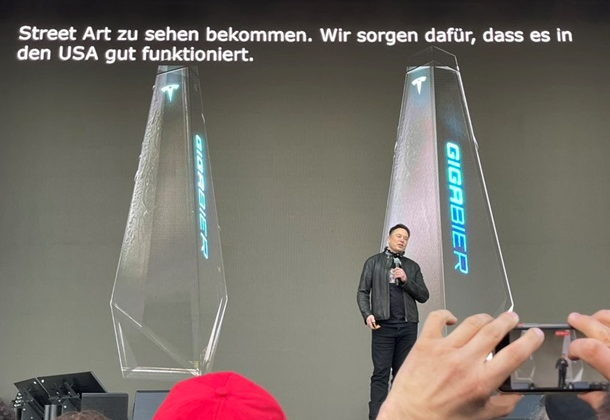 Ілон Маск з новим пивом Gigabeer