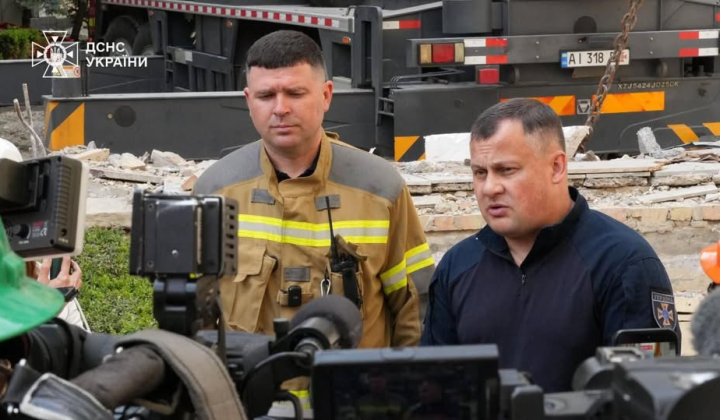 Emergency dispatchers calls from basement