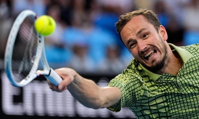 Medvedev suffered a humiliating defeat in Monte Carlo