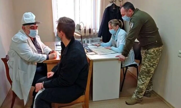 Зеленский подписал закон о продлении Срока прохождения ВЛК