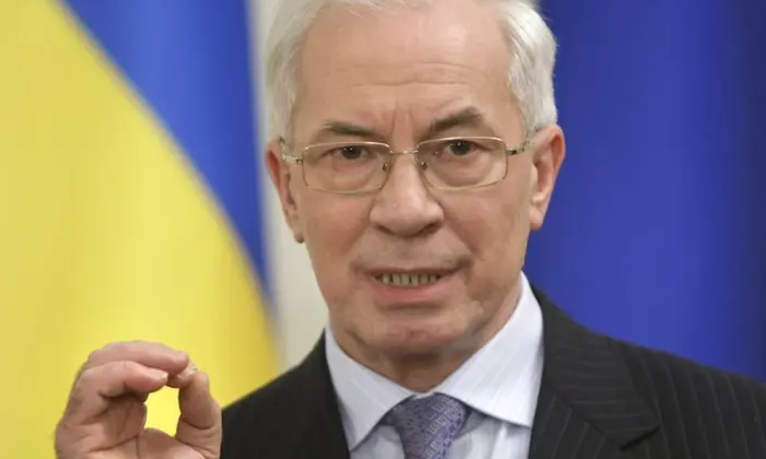 експрем'єр Азаров на нараді