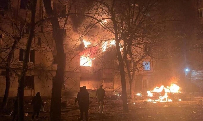 Дом под обстрелом в Запорожье