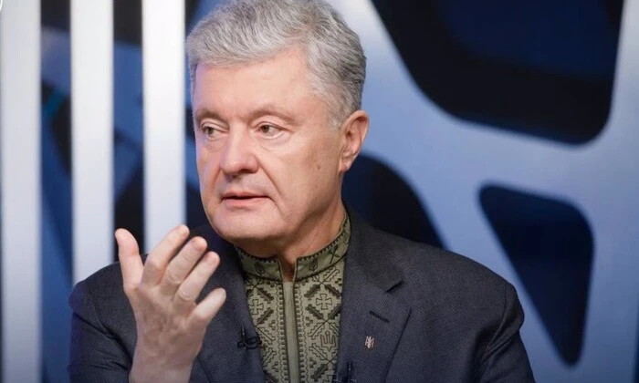 Порошенко відмовився від польського ордена