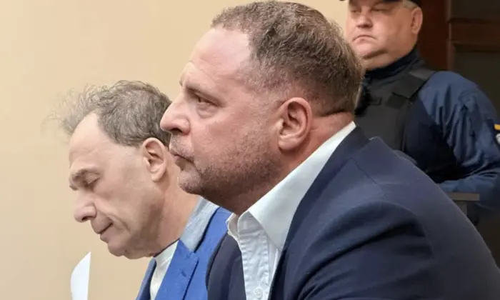 Суд отложил избрание меры пресечения