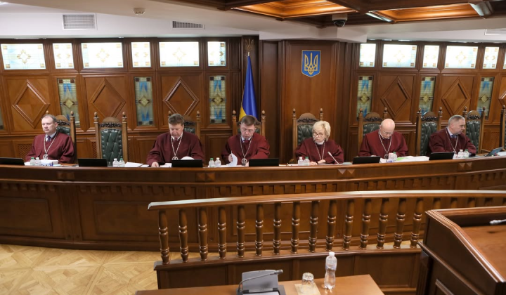 Судді отримують законну зарплату в Україні