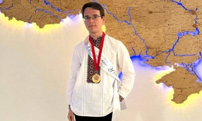 Студент склав НМТ на 800 балів