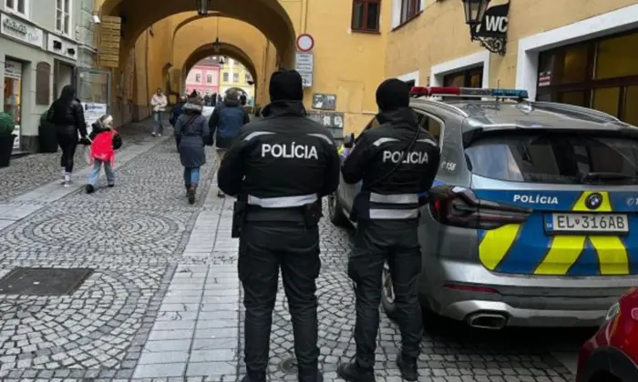 Українець з поліцейським