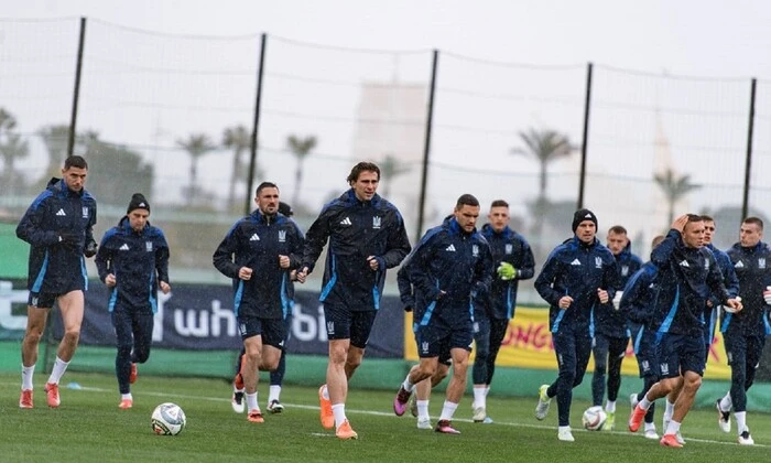 Футболисты Бельгии и Украины во время игры