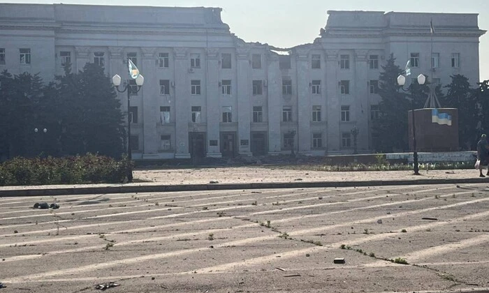 Авіабомбардування Херсонської ОВА