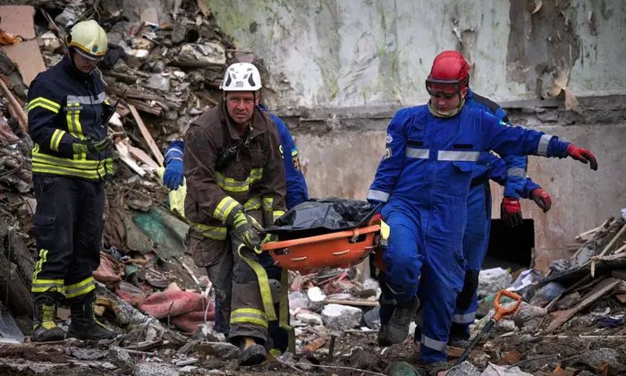 Рятувальні роботи у Києві, заяви Путіна