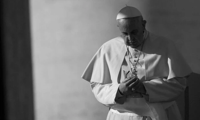 Траурна служба на честь Папи Римського