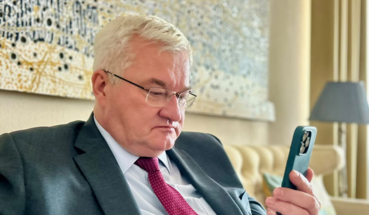 Сибіга закликає Індію до миру