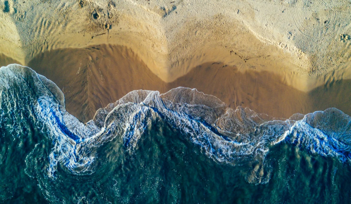 Satellite analysis of tides and ebbs