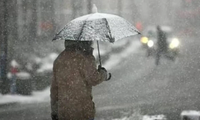 Мокрый снег и дождь в Украине