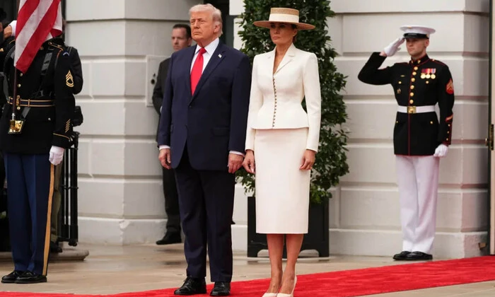 Меланія Трамп у вишуканих образах