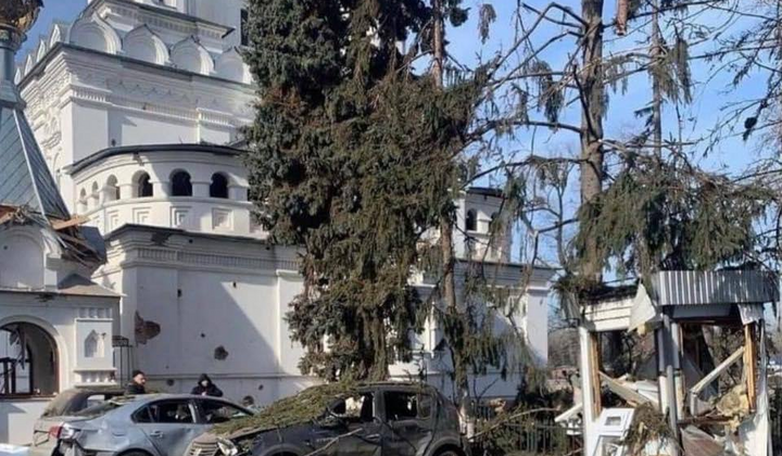 Російські окупанти обстріляли Святогірську лавру