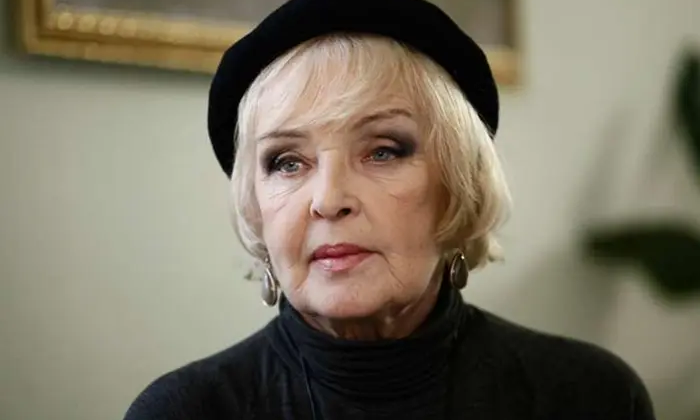 Ада Роговцева реагує на скандал в Карпенка-Карого