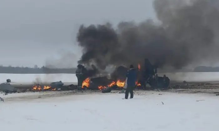 Військовий вертоліт обламався у Ленінградській області