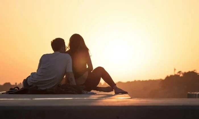 Сердца в руках: деньги на свидания