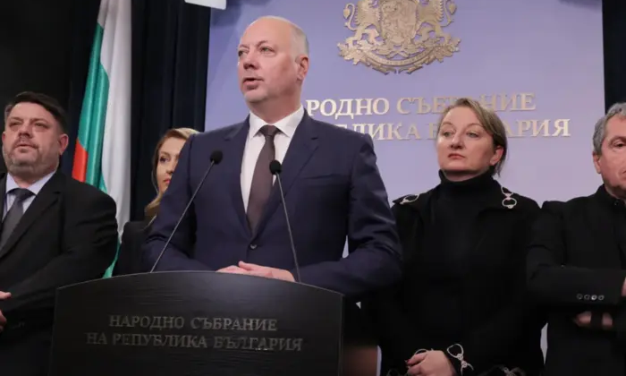 Уряд Болгарії пішов у відставку