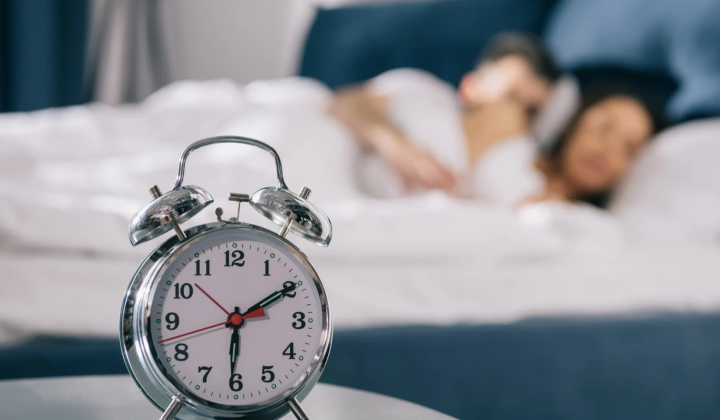 Regular daily schedule and depression