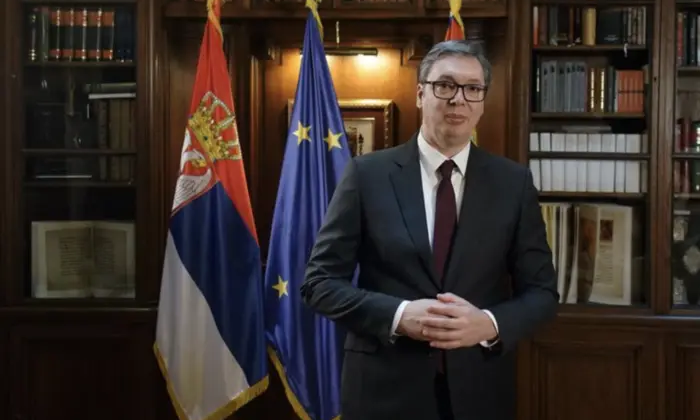 Президент Сербії Вучич на перегляді