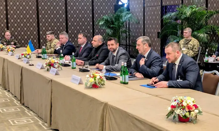 Переговоры между Украиной и США