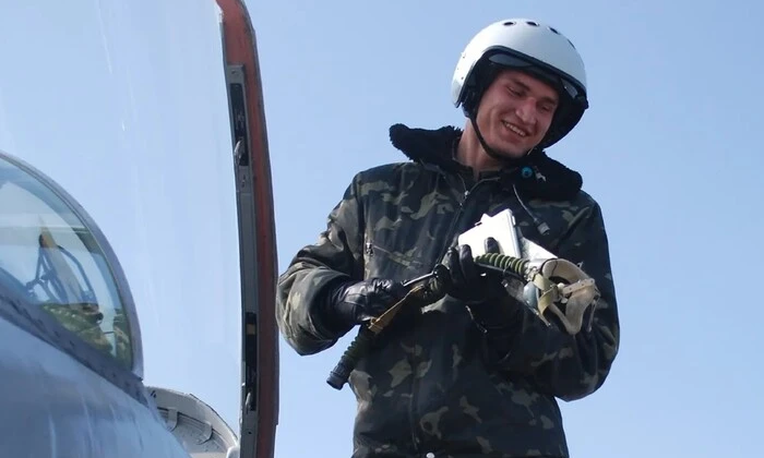 Зеленский присвоил звание Героя Украины