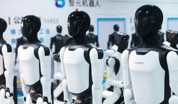 AGIBOT Sets Guinness World Record with 110 Humanoid Robots Dancing in Perfect Synchrony in Jinan