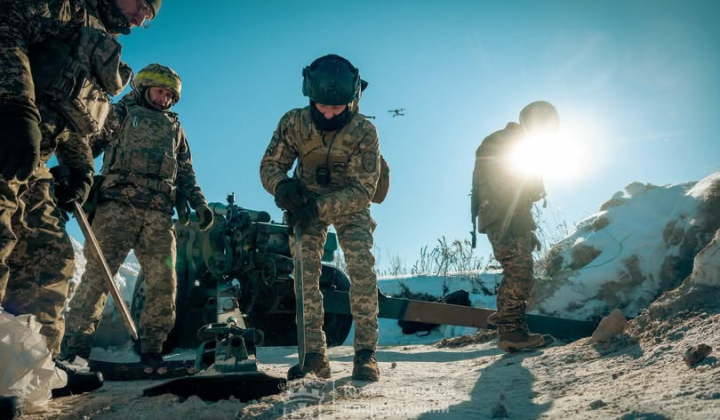 Border guards of Forpost brigade practicing artillery work
